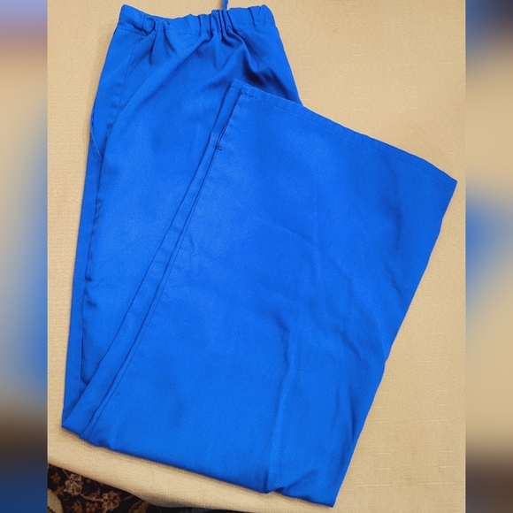 Womens Scrub Set - Picture 6 of 7